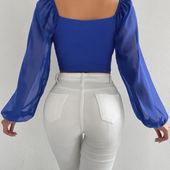 Lantern Sleeve Drawstring Crop Top - Picture 4 of 4